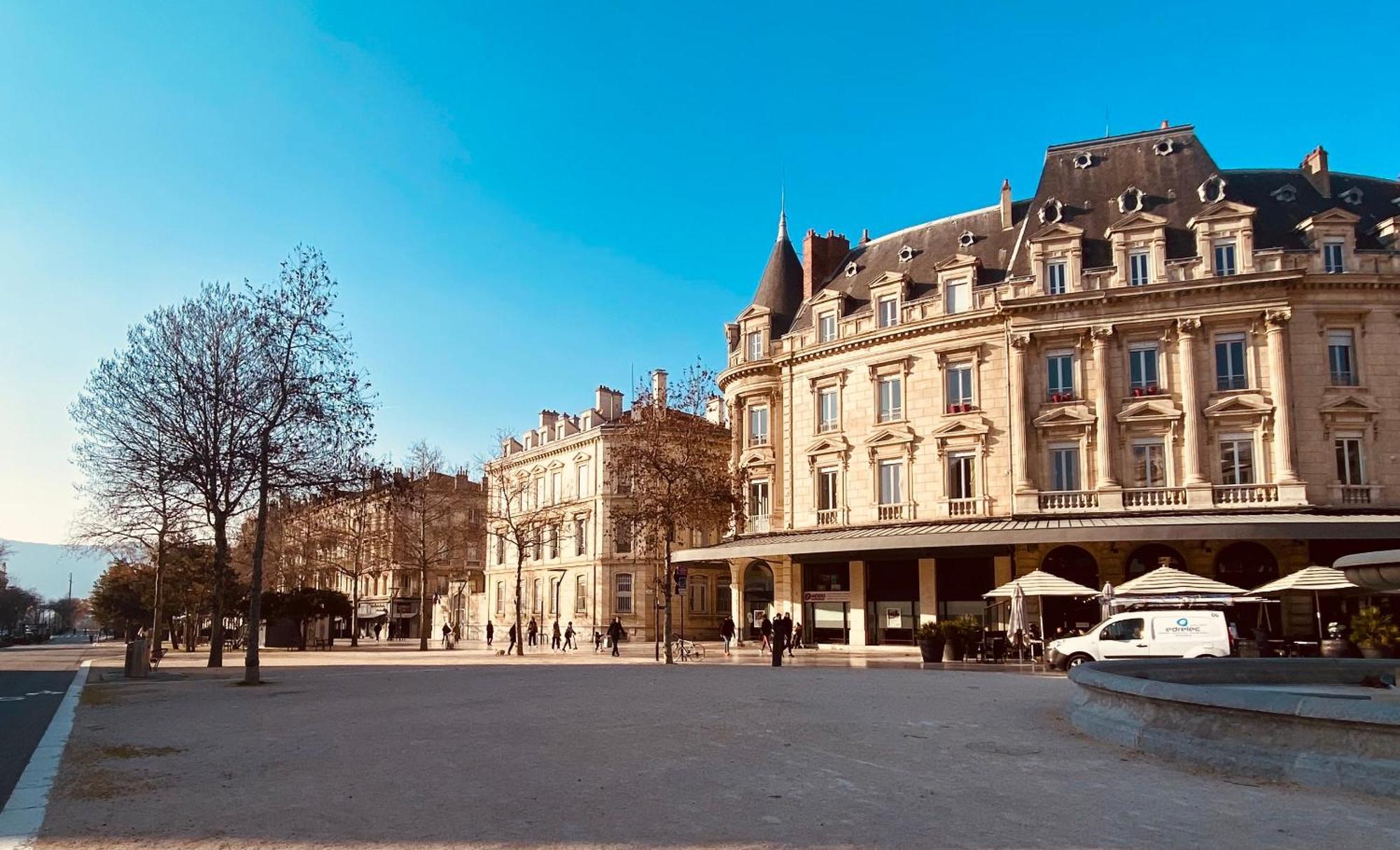 Appartement Centre Ville De Valence Face A La Gare Exterior photo